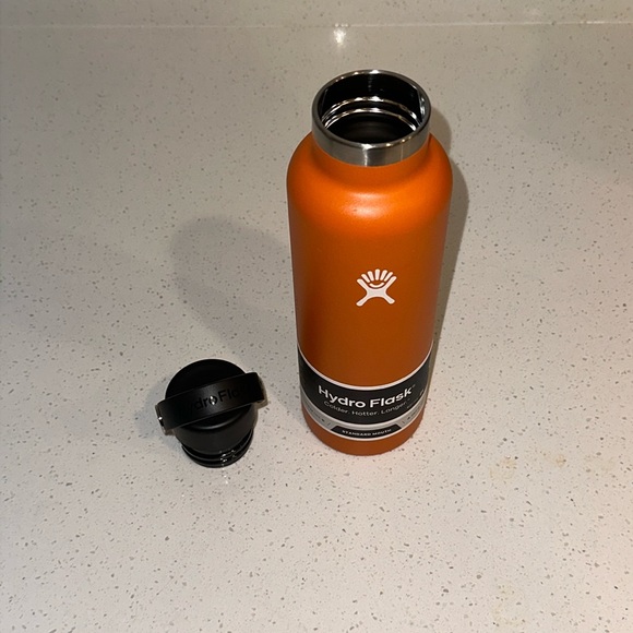 21 oz Standard Mouth Hydro Flask Orange - Picture 7 of 7